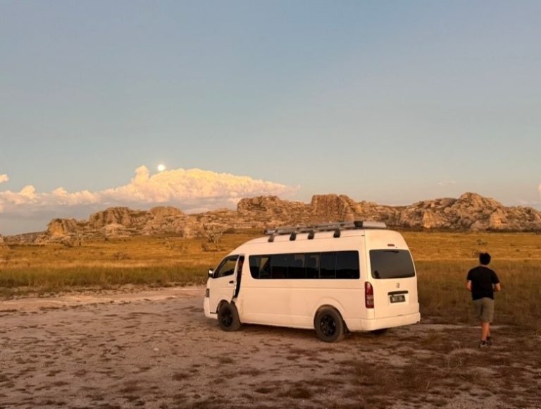 The Ultimate 8-Day Madagascar Road Trip Itinerary For Wildlife Lovers